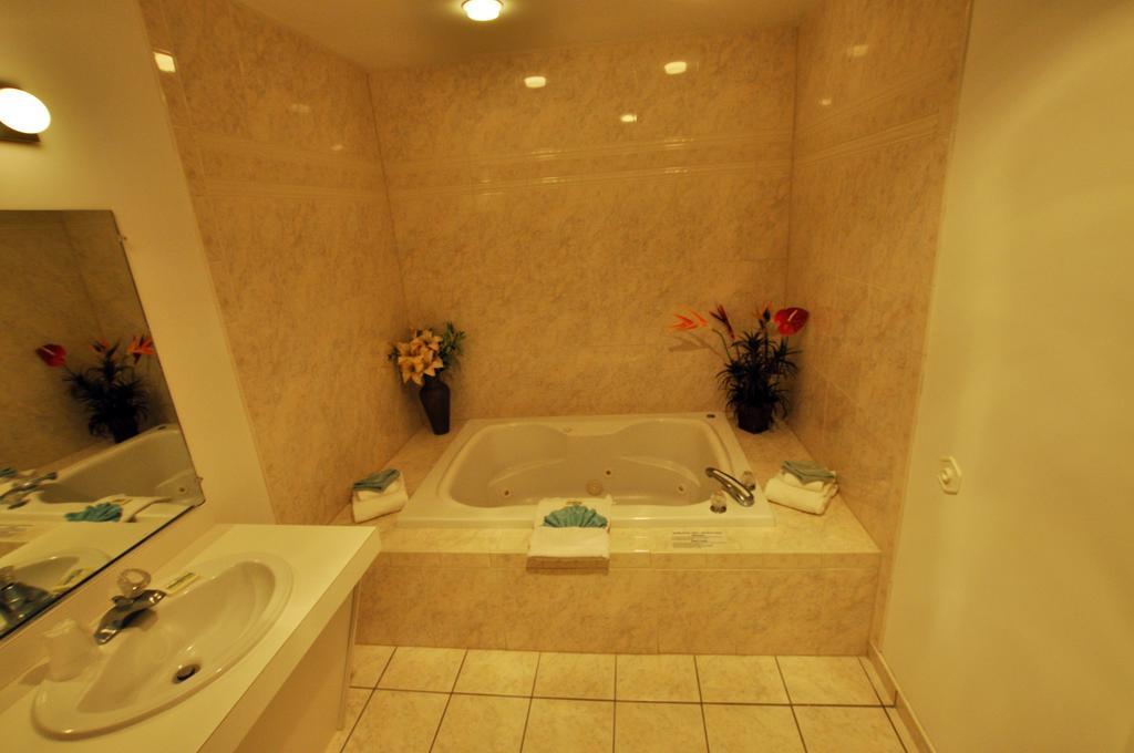 Riviera Resort & Suites Wildwood Zimmer foto
